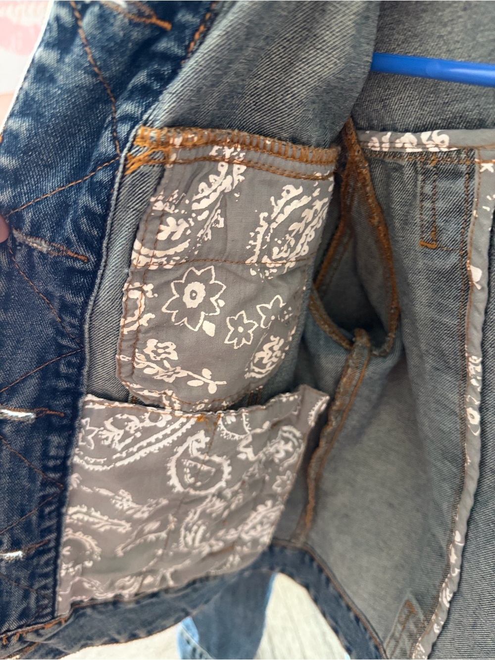 Free People Rumors Cropped Denim Jacket Medium Wash XS Button Front Trucker - Picture 6 of 7